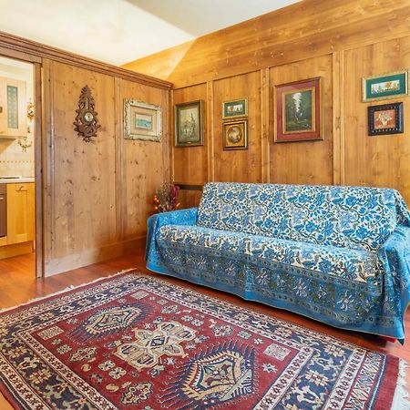 Villa S. Francesco - Stayincortina コルティーナ・ダンペッツォ エクステリア 写真