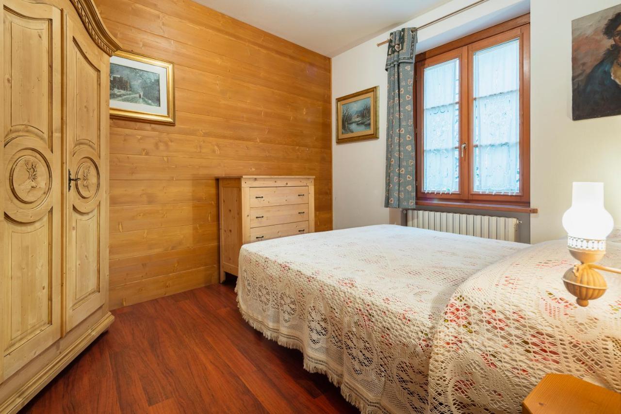 Villa S. Francesco - Stayincortina コルティーナ・ダンペッツォ エクステリア 写真